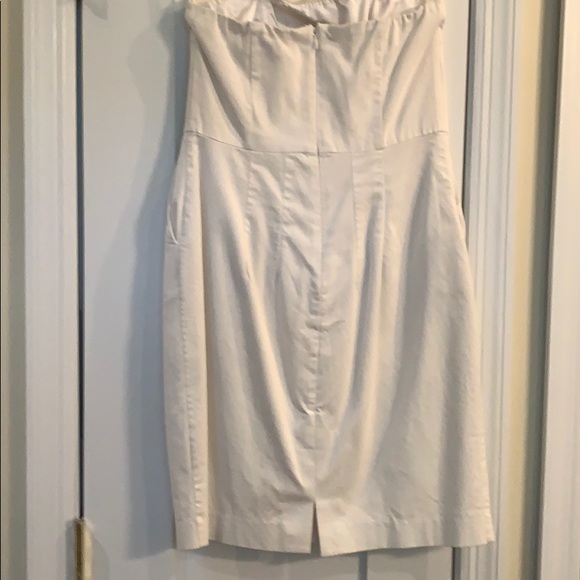 Express Strapless Dress - Picture 4 of 7